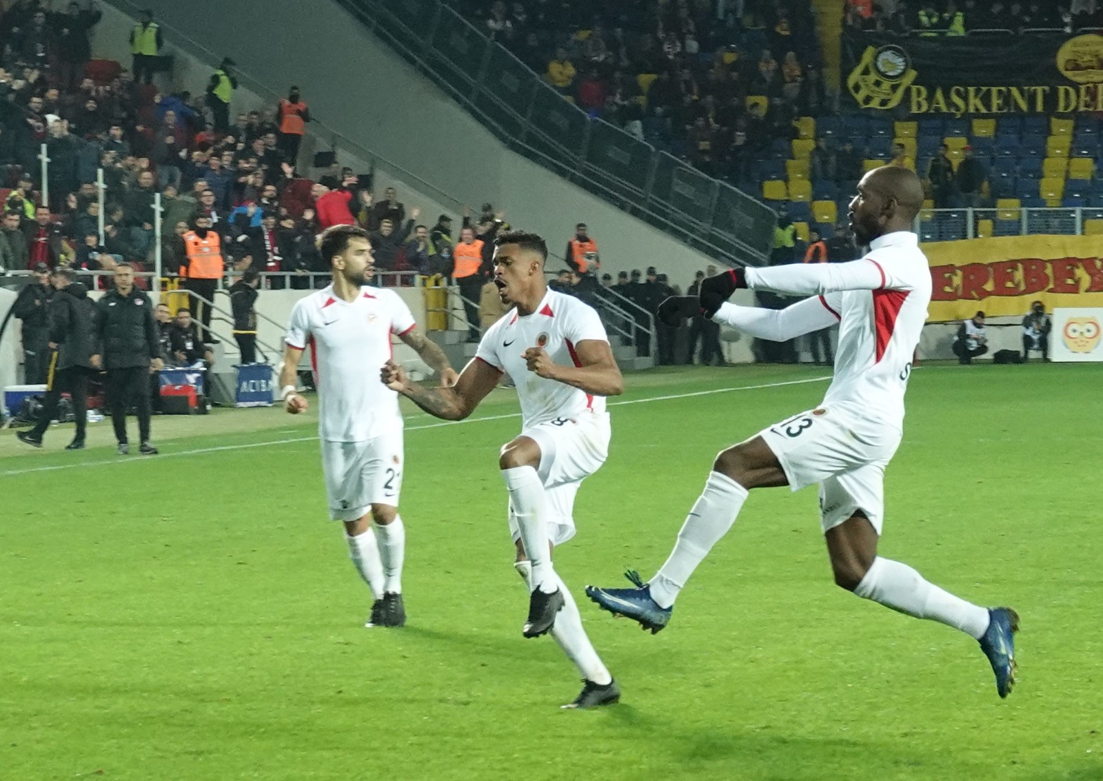 Gençlerbirliği 2019-20 Away 3 Kit