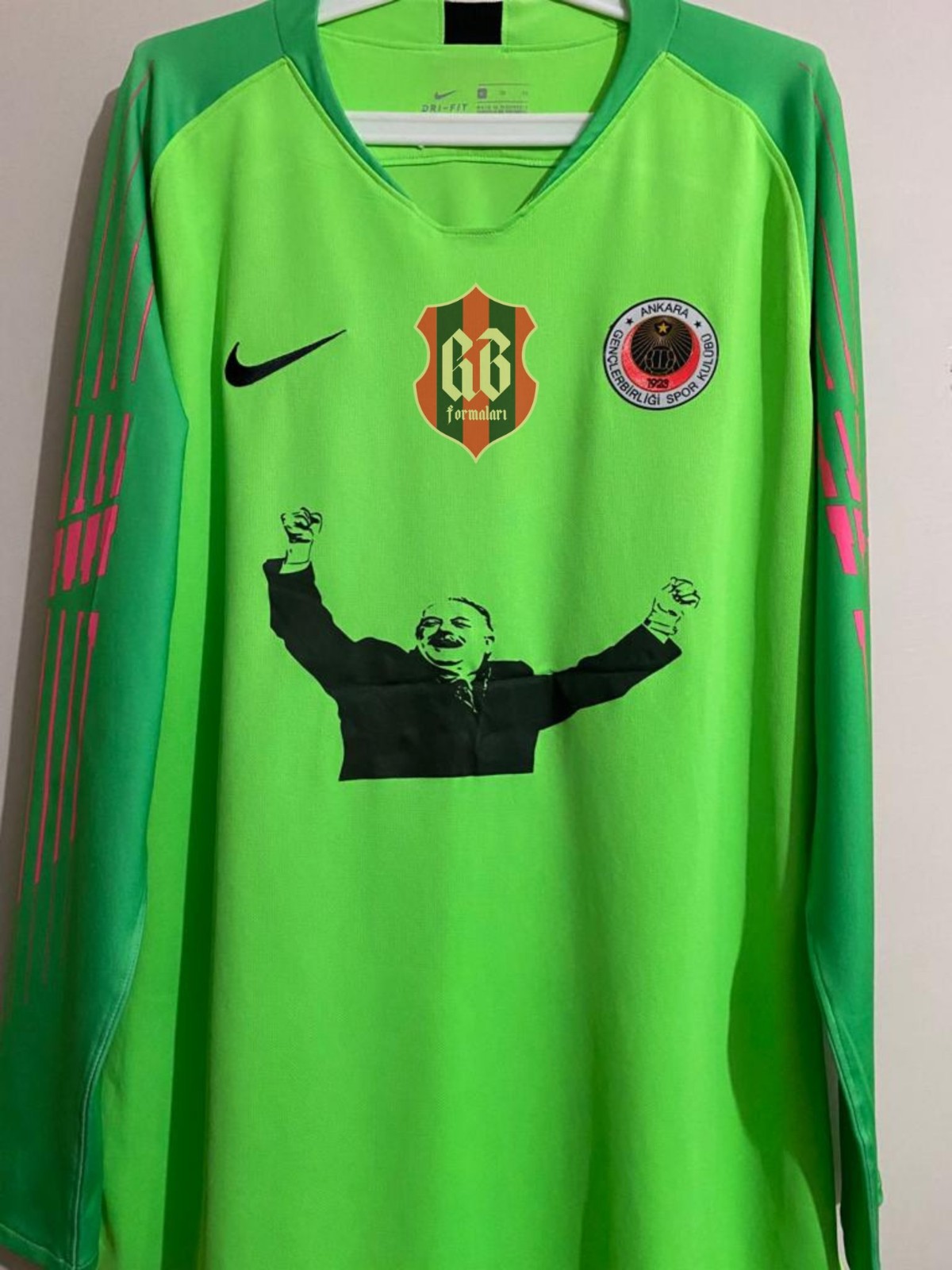 Gençlerbirliği 2019-20 GK Kit