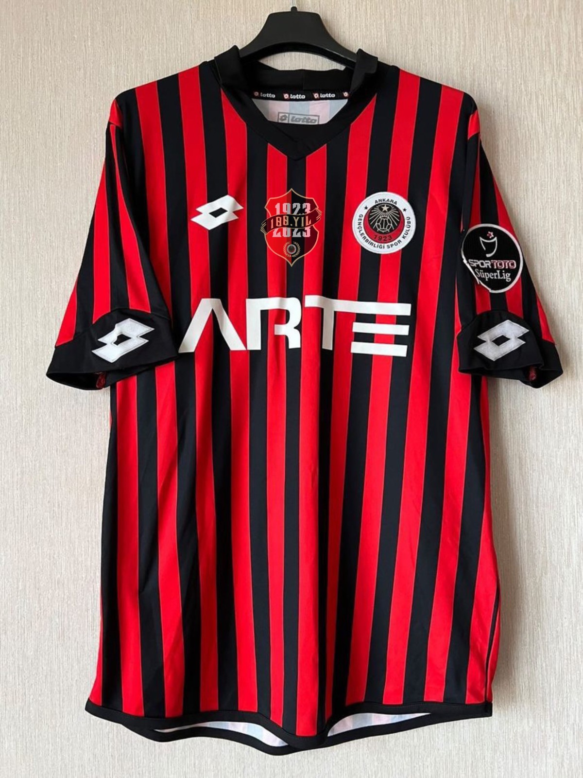Gençlerbirliği 2017-18 Home Kit