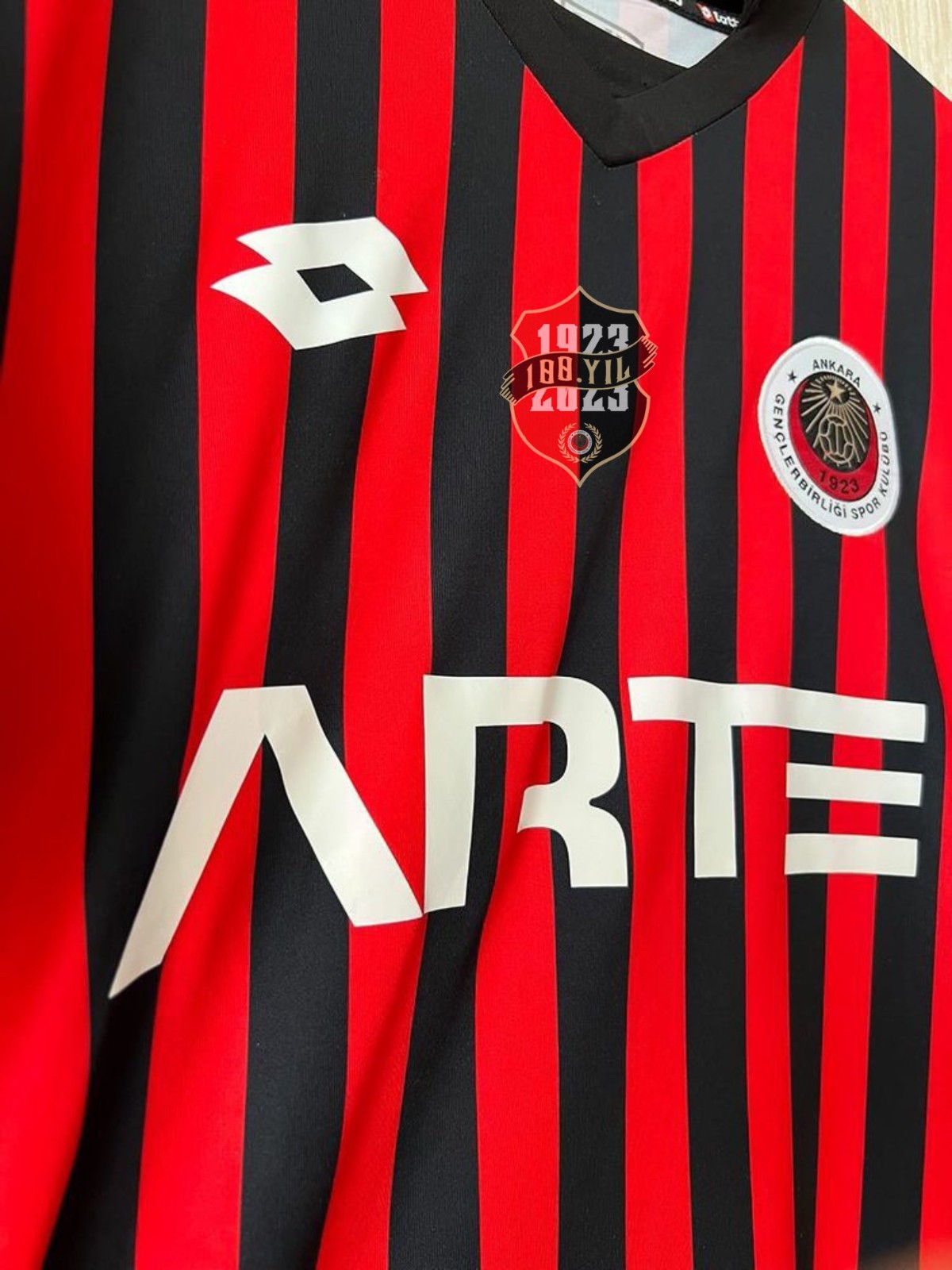 Gençlerbirliği 2016-17 Home Kit