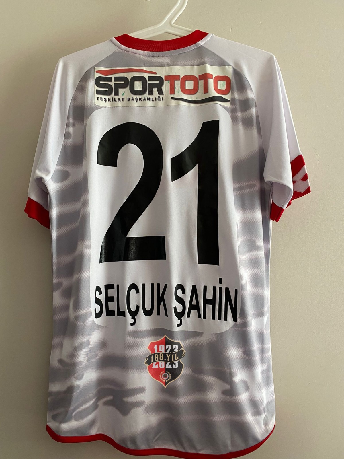 Gençlerbirliği 2016-17 Away Kit