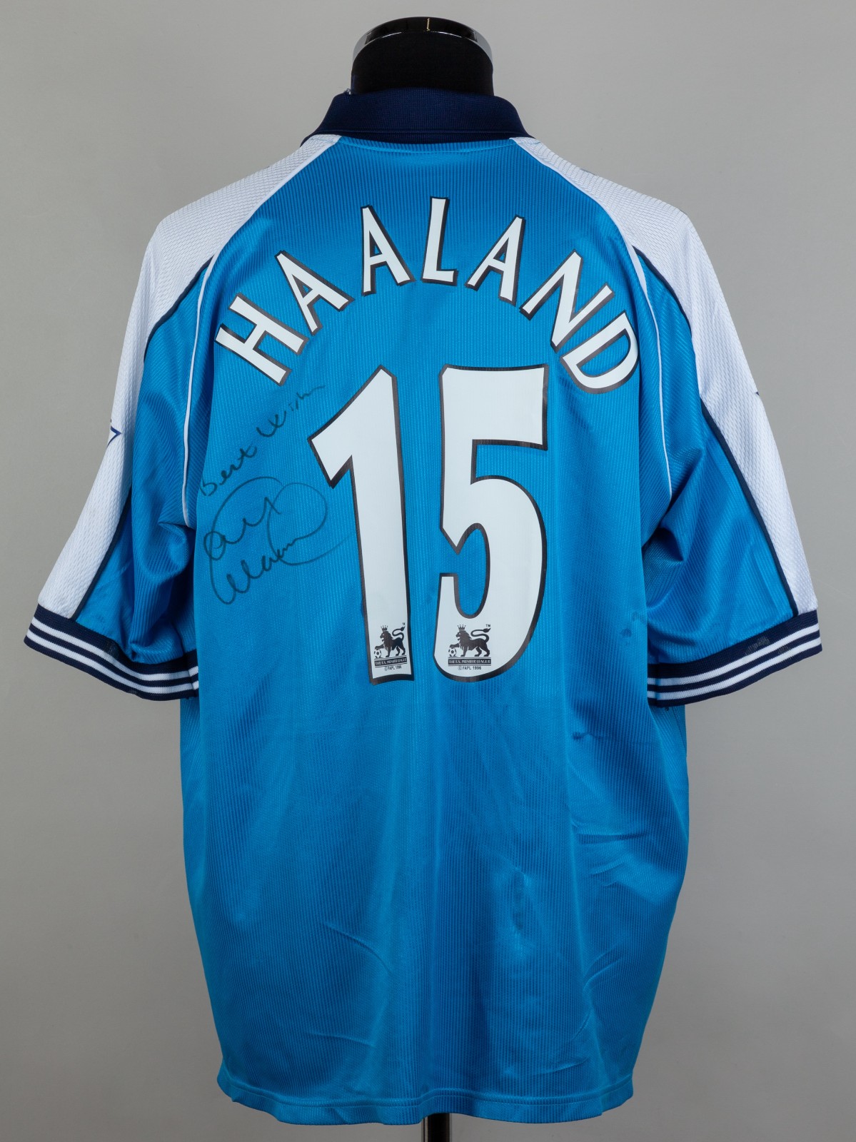 Manchester City 2000-01 Home Kit