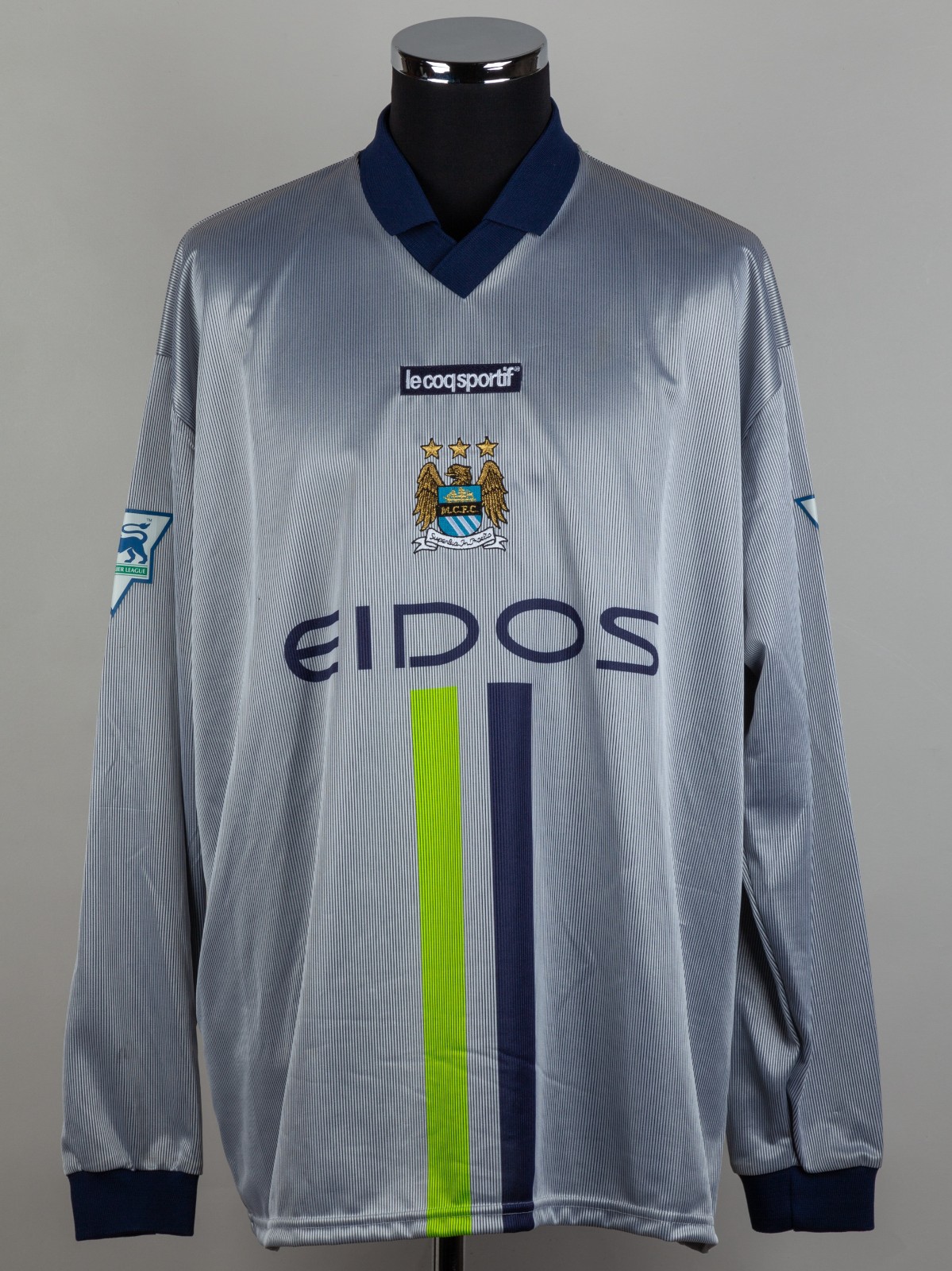 Manchester City 2000-01 Away Kit