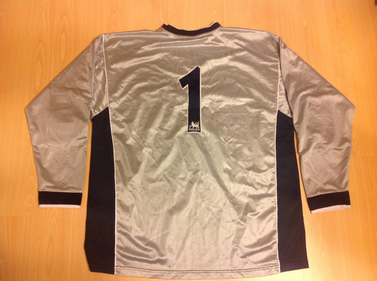 Coventry City 2000-01 GK 1 Kit