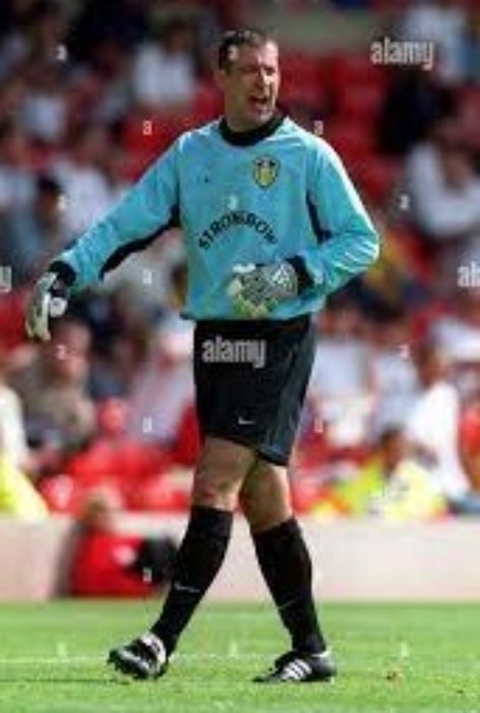 Leeds United 2000-01 GK 2 Kit