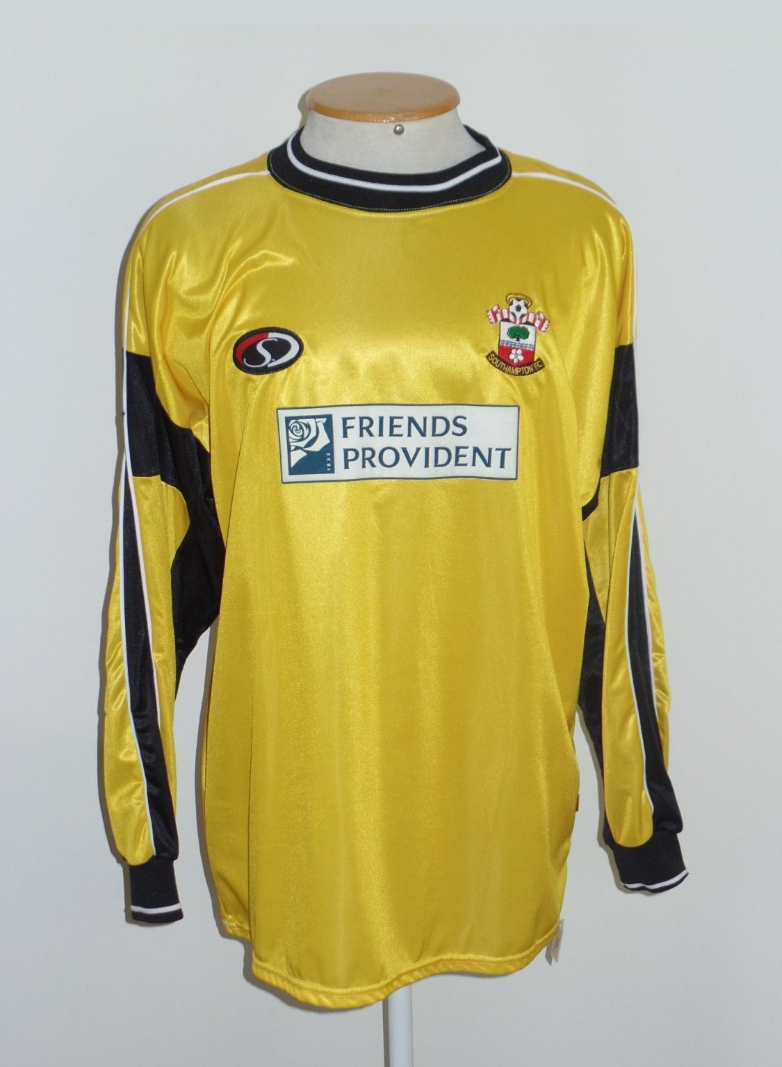 Southampton FC 2000-01 GK 2 Kit
