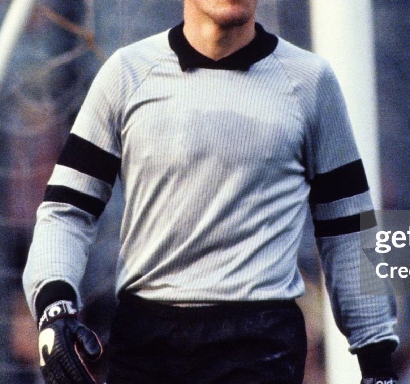 FC Utrecht 1979-80 GK 1 Kit