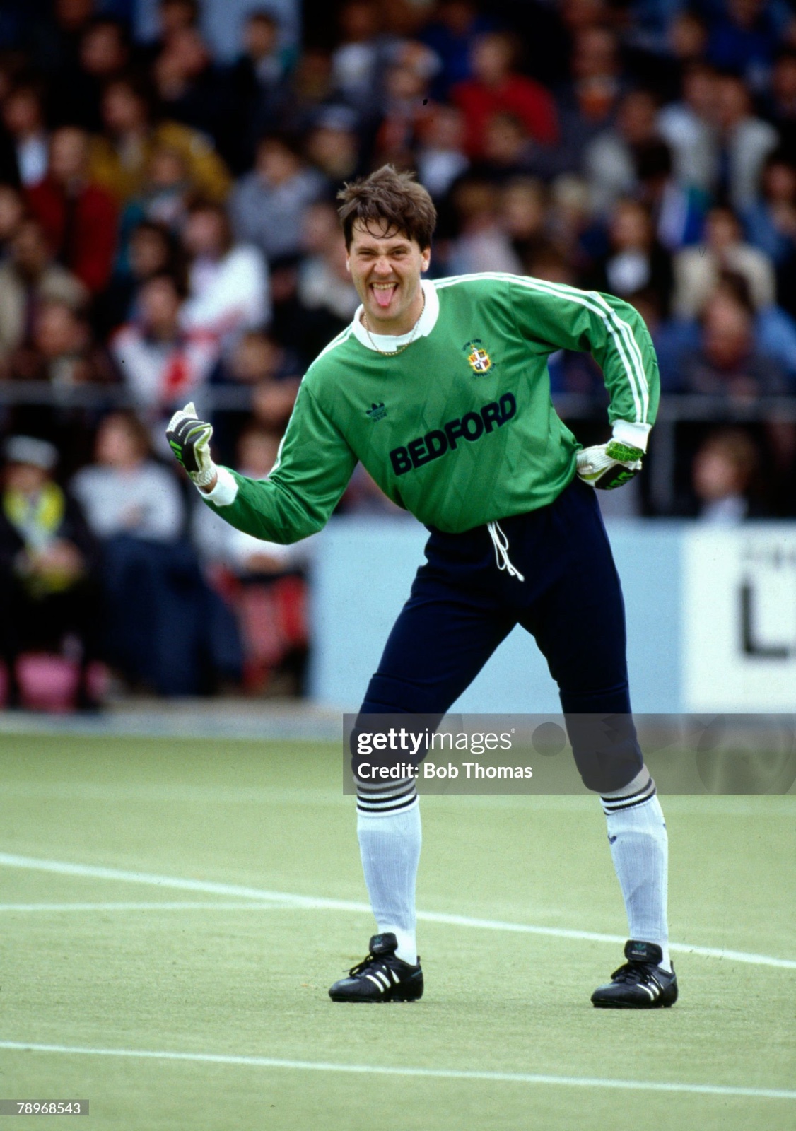 Luton Town 1988-89 GK 2 Kit