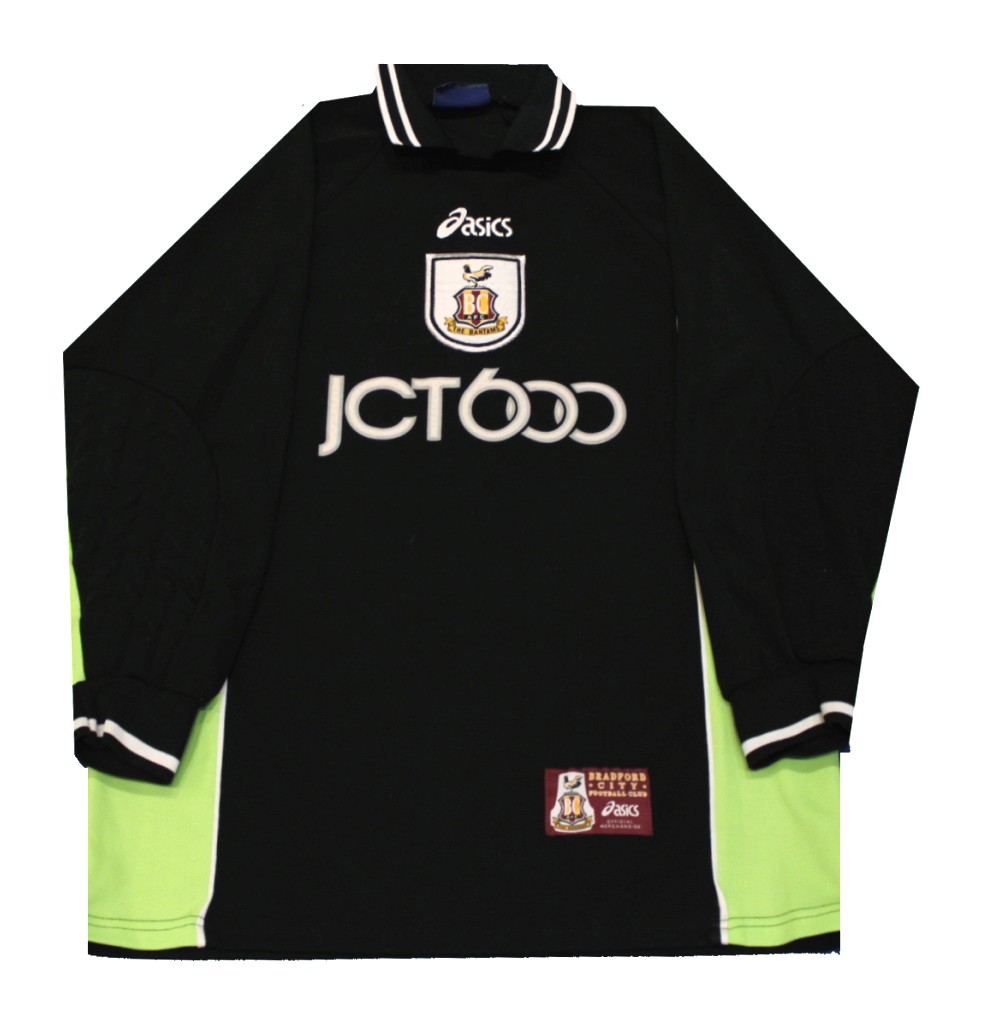 Bradford City 2000-01 GK 2 Kit