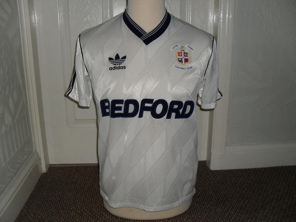 Luton Town 1987-88 Home Kit