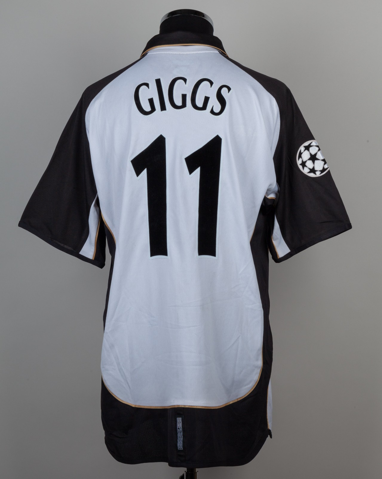 Manchester United 2001-02 Away Kit