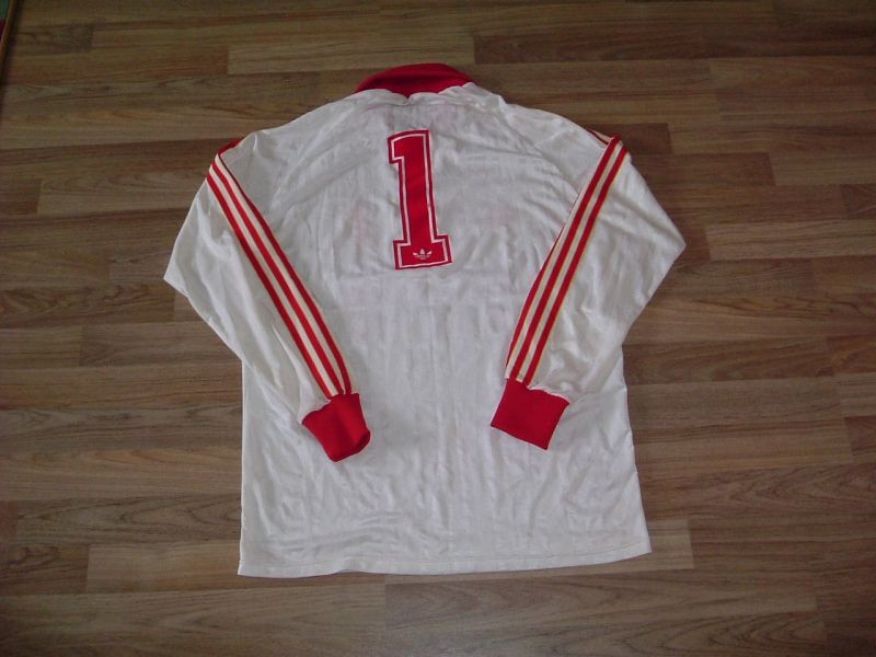 Liverpool FC 1986-87 GK 1 Kit