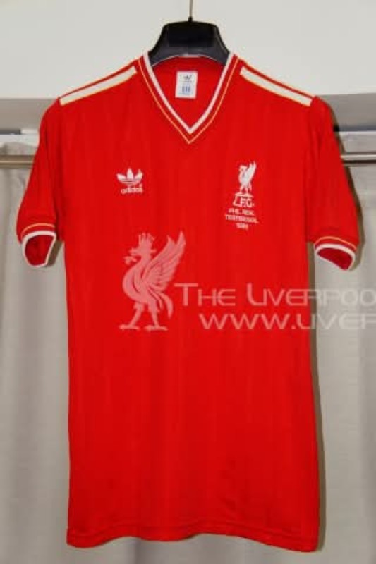 Liverpool FC 1985-86 Home 3 Kit