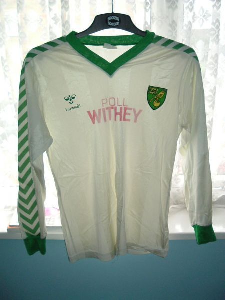 Norwich City 1984-85 Away Kit
