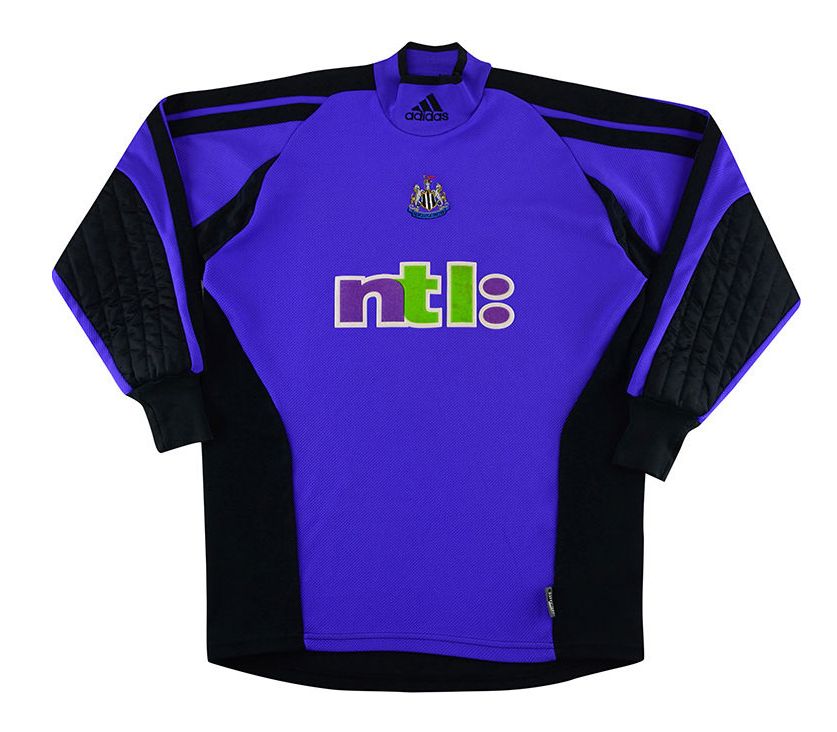 Newcastle United 2001-02 GK 1 Kit