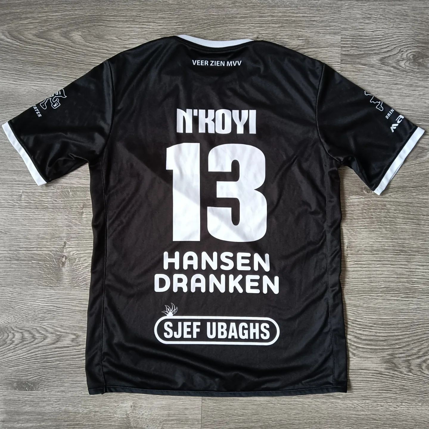 MVV Maastricht 2016-17 Away 2 Kit