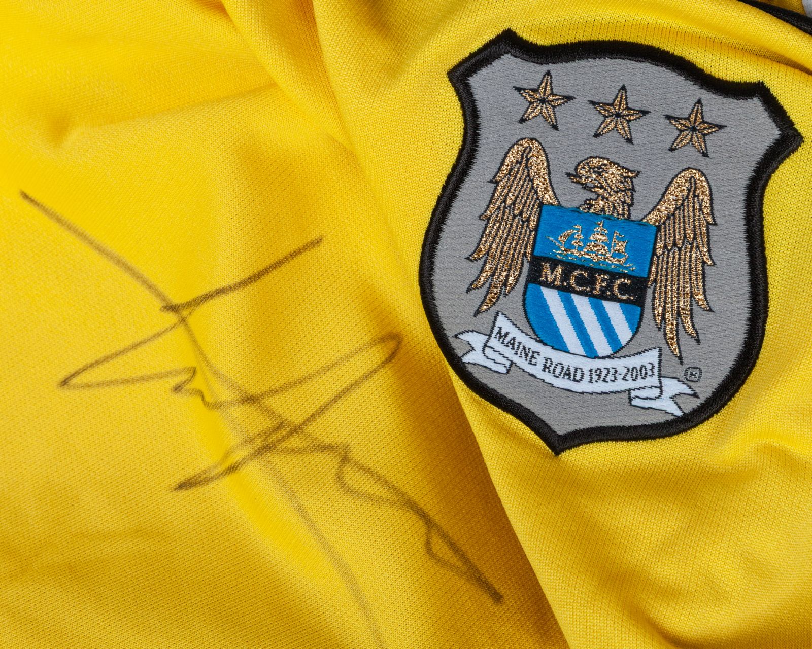 Manchester City 2002-03 GK 1 Kit