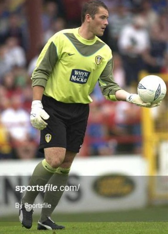 Leeds United 2003-04 GK 2 Kit