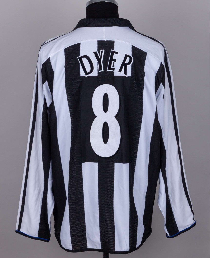Newcastle United 2003-04 Home Kit