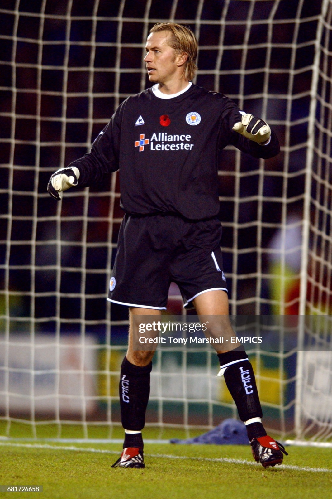 Leicester City 2003-04 GK 1 V2 Kit