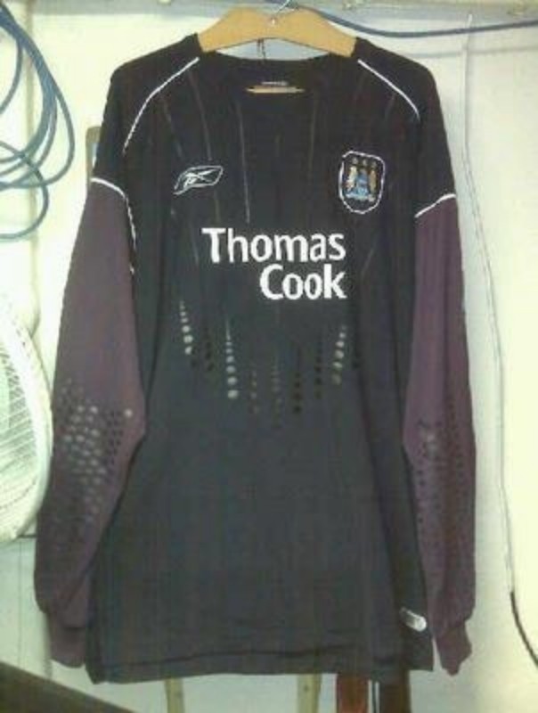 Manchester City 2004-05 GK Away Kit