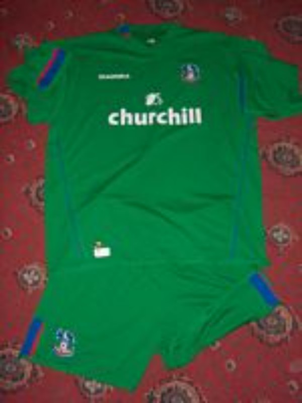 Crystal Palace 2004-05 GK Away Kit