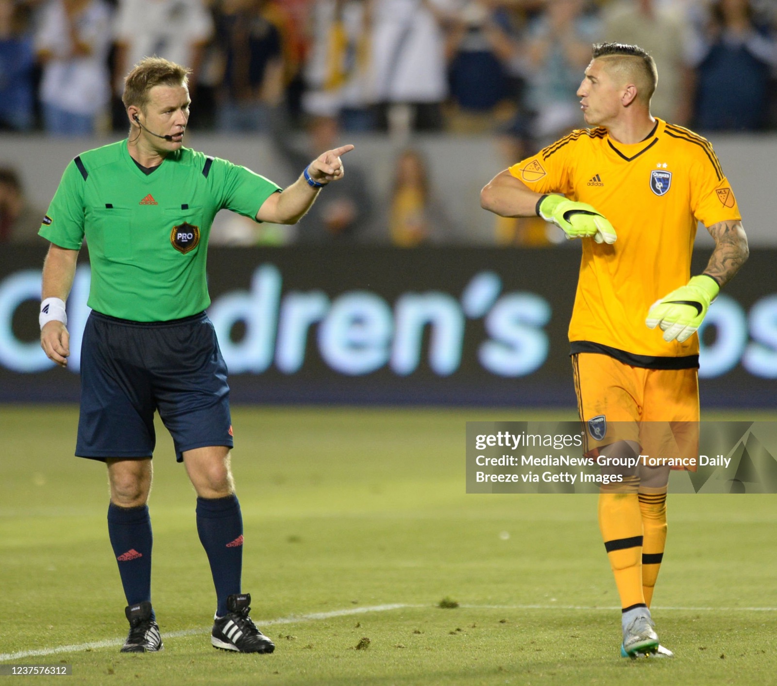 San Jose Earthquakes 2015 GK 2 Kit