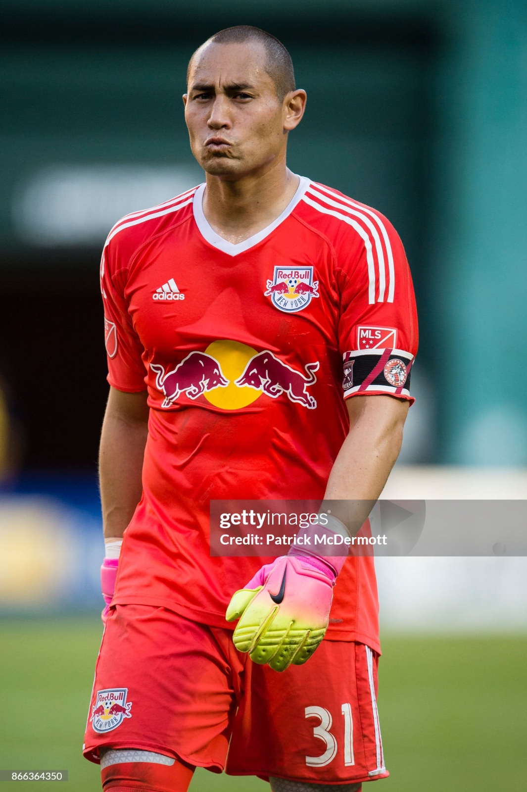 New York Red Bulls 2017 GK 2 Kit