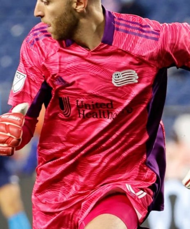 New England Revolution 2021 GK 3 Kit