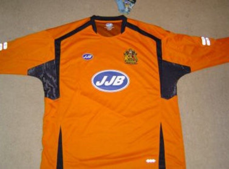 Wigan Athletic 2005-06 GK 2 Kit
