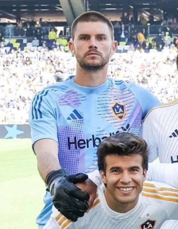 LA Galaxy 2024 GK 1 Kit