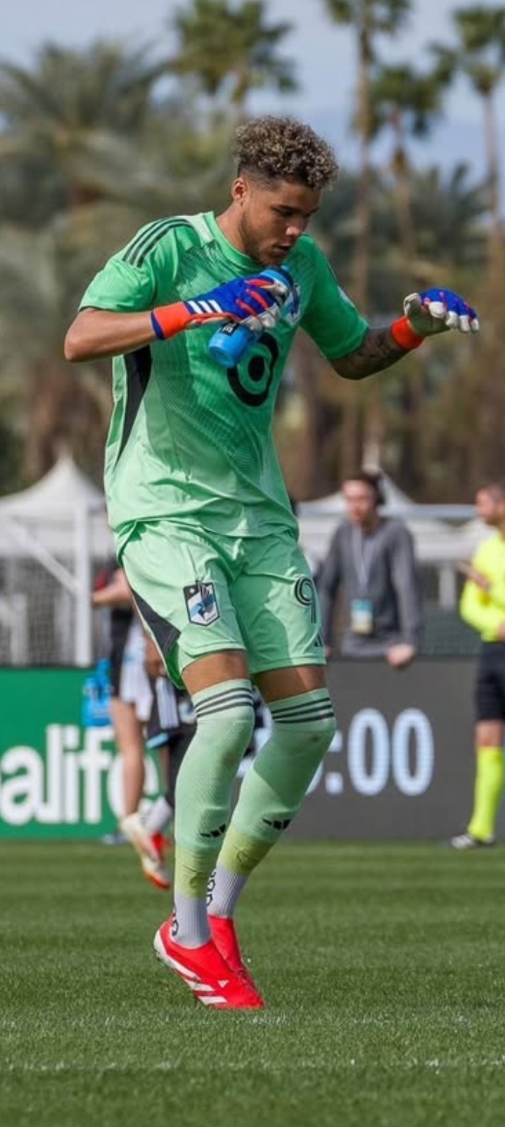 Minnesota United 2025 GK Home Kit