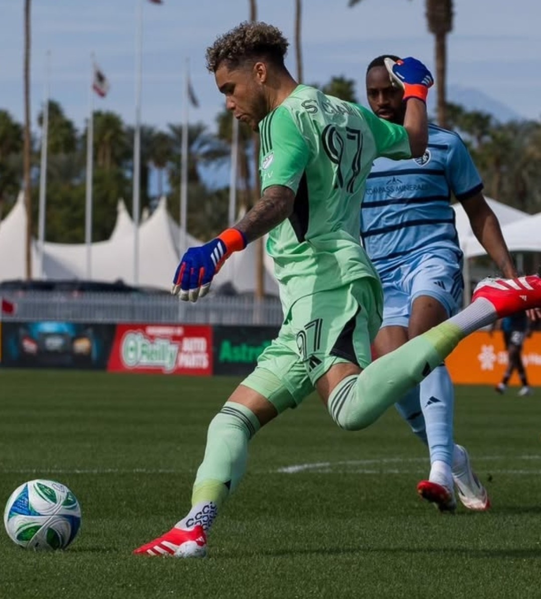 Minnesota United 2025 GK Home Kit