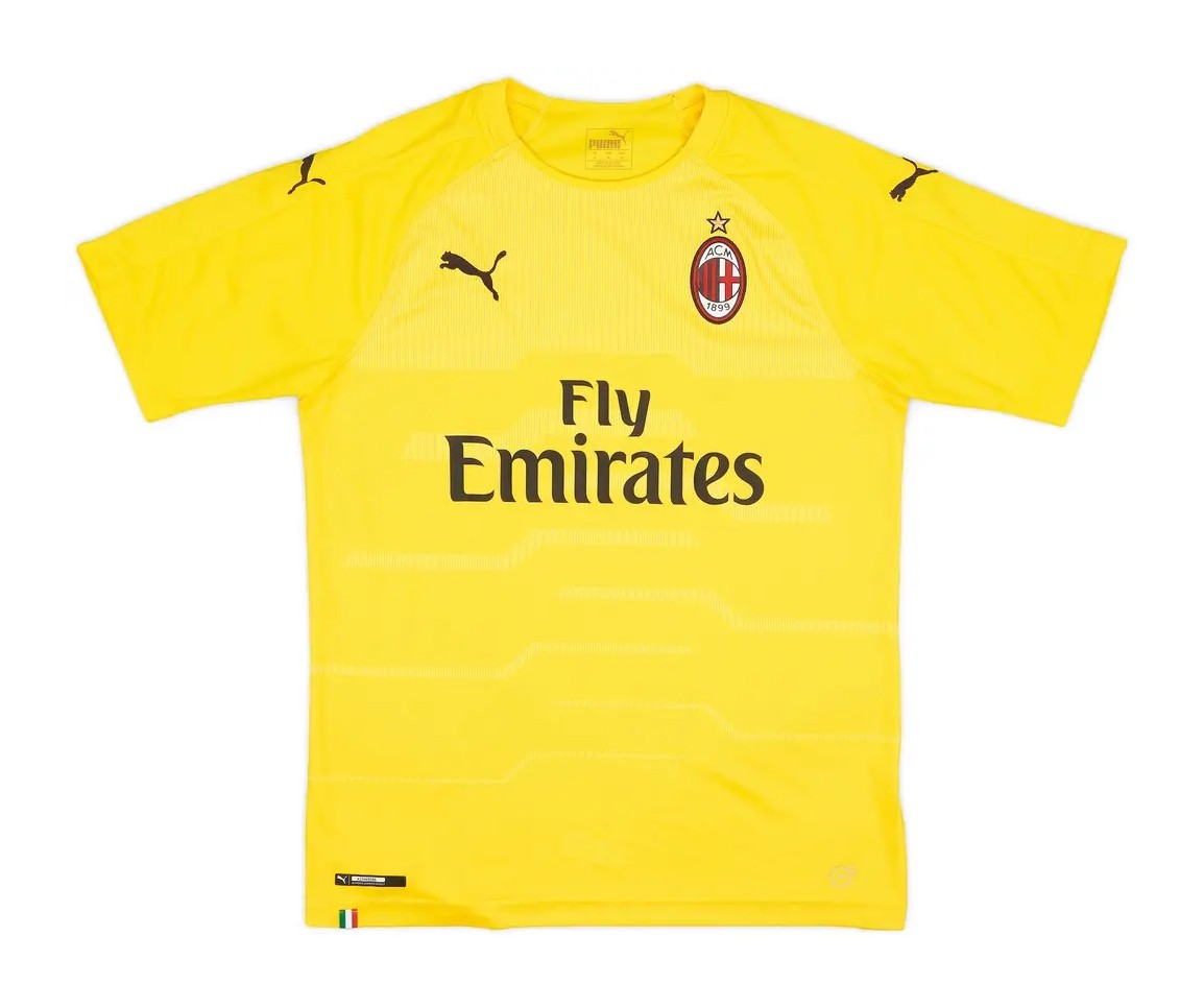 AC Milan 2018-19 GK Home Kit