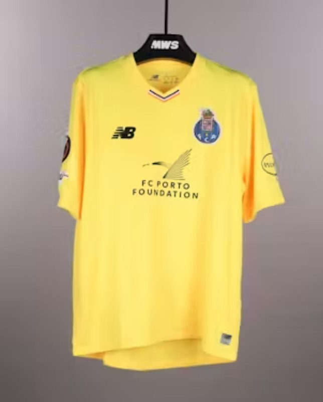 FC Porto 2025-26 Europa League GK Third Kit