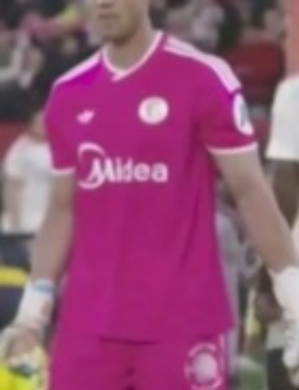 Sevilla FC 2025-26 GK Retro Kit
