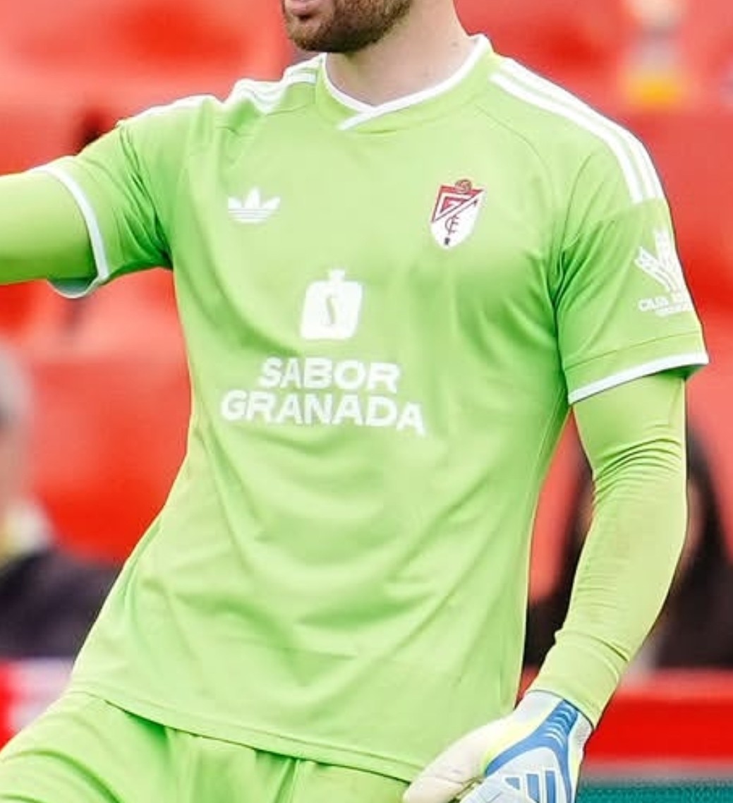 Granada CF 2025-26 Retro GK Kit