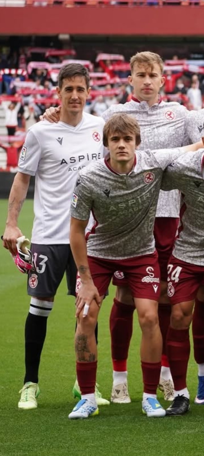 Cultural Leonesa 2025-26 Retro GK Kit