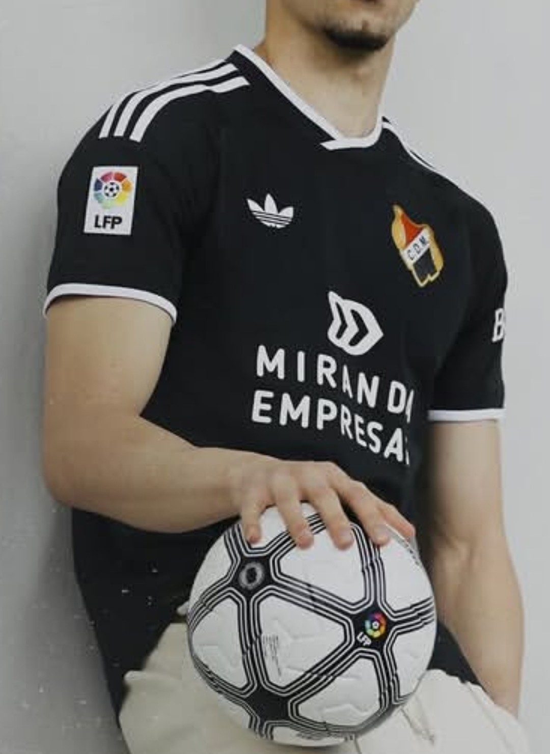 Mirandés 2025-26 Retro GK Kit