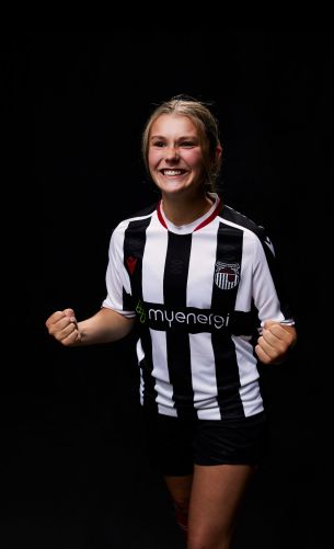 Grimsby Town 2022-23 Home Kit