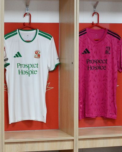 Swindon Town 2025-26 GK Special Kit