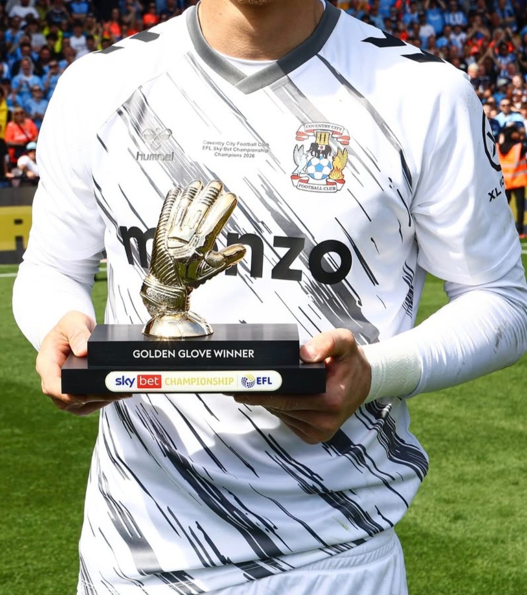 Coventry City 2025-26 GK 4 Kit