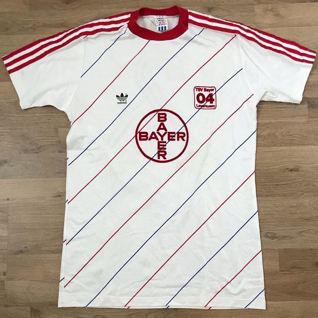 Bayer 04 Leverkusen 1987-88 Away Kit