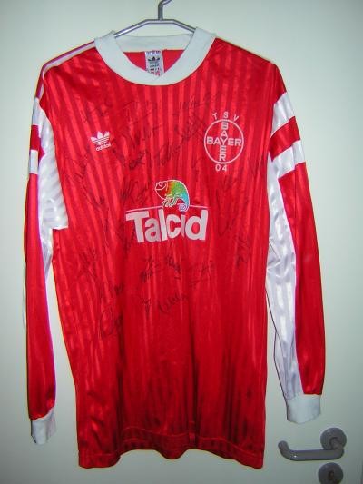 Bayer 04 Leverkusen 1990-91 Away 2 Kit