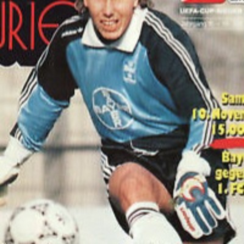 Bayer 04 Leverkusen 1990-91 GK Home Kit