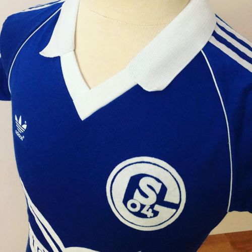 Schalke 04 1986-87 Home 2 Kit