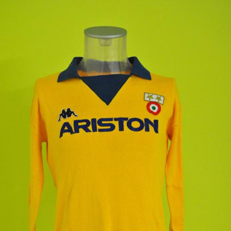 Juventus FC 1983-84 Away Kit