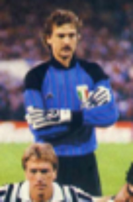 Juventus FC 1984-85 GK 2 Kit