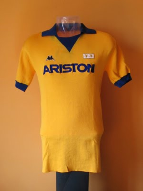 Juventus FC 1985-86 Away Kit