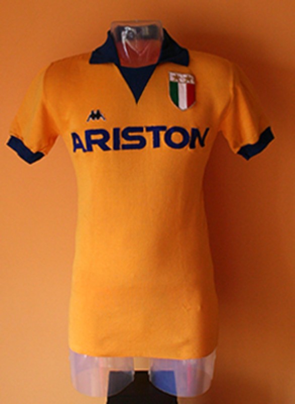 Juventus FC 1986-87 Away Kit